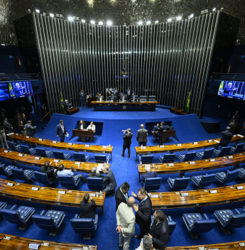 MP da CNH automática chega ao Senado após aprovação na Câmara