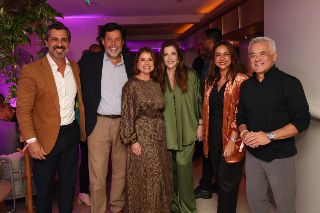 Sérgio Almeida, Patricia Costa, Andrea Rapsol, Shirley, Paulo Parente E Rodrigo Lovatti