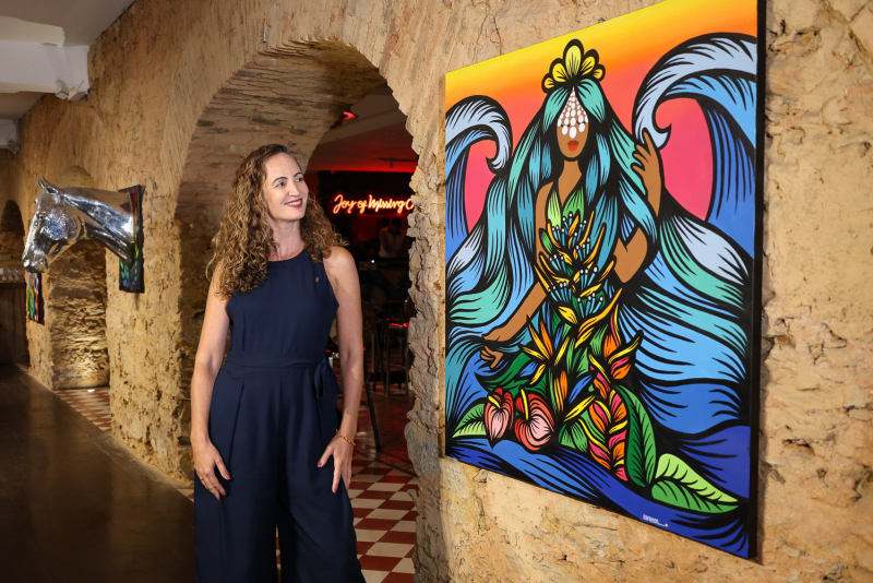 No Bar dos Descasados - Exposição “Raízes em Voo”, de RafaMon, entra em cartaz no Hotel Santa Teresa MGallery