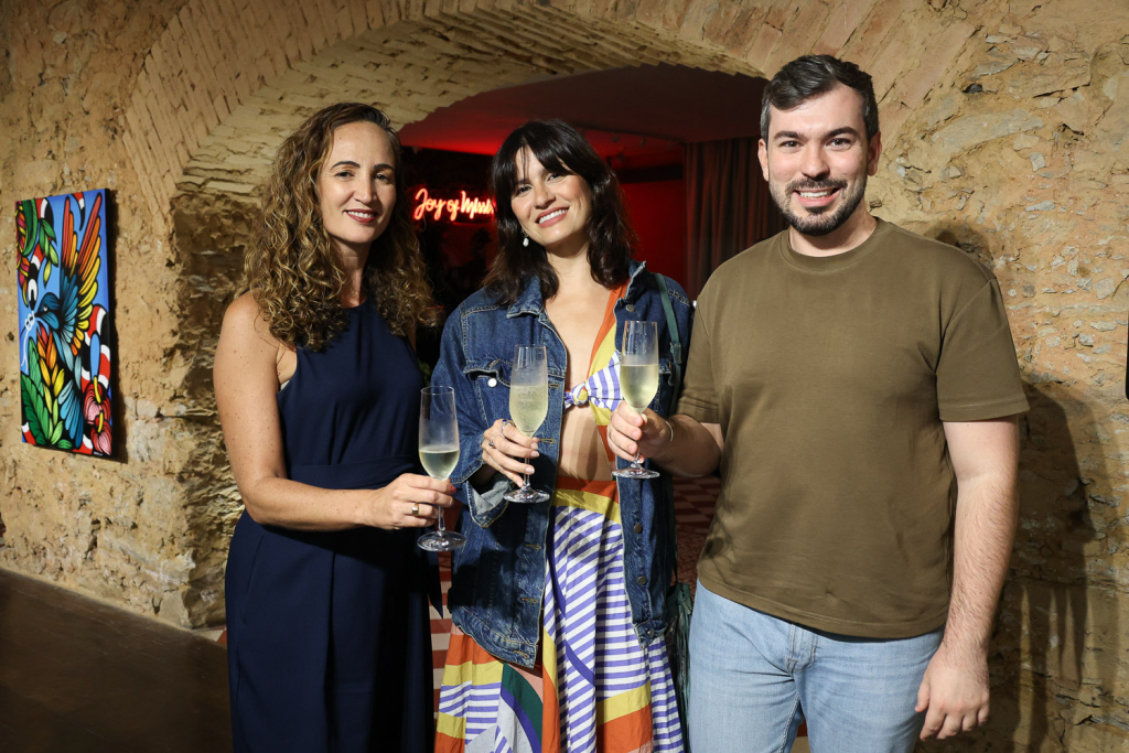 Sophie Bárbara, Vanessa E Alan Victor