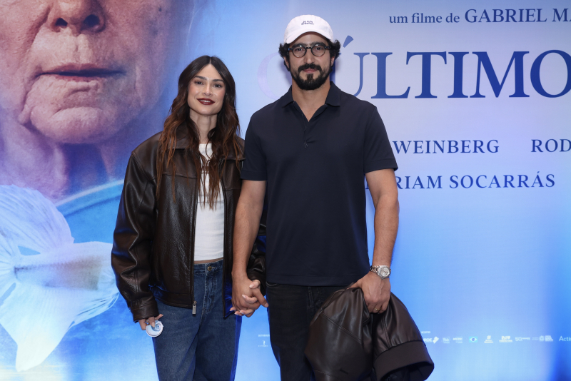 NOITE CARIOCA - Pré-estreia do filme ‘O Último Azul’ reúne celebridades no Rio de Janeiro