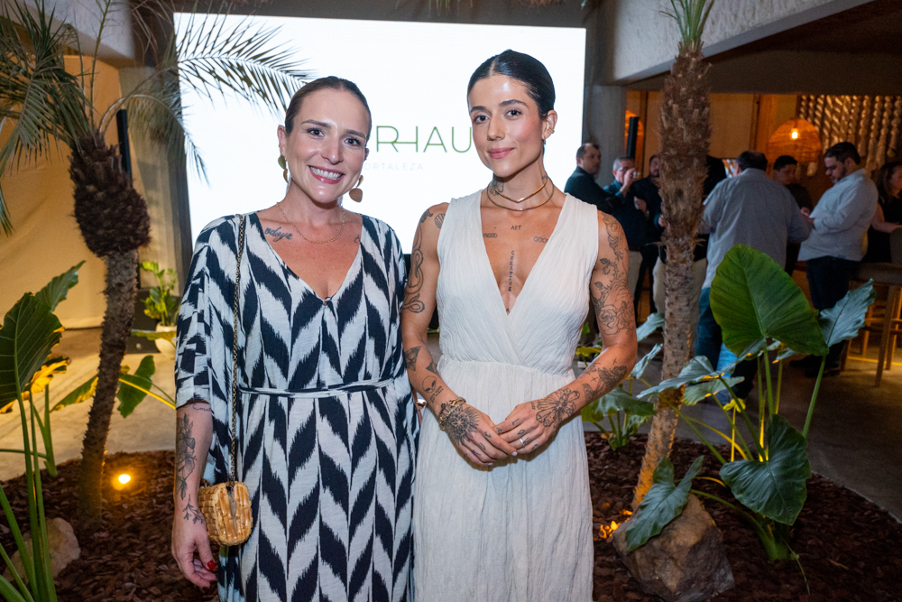 Thaís Amoroso E Luisa Eugênio (2)