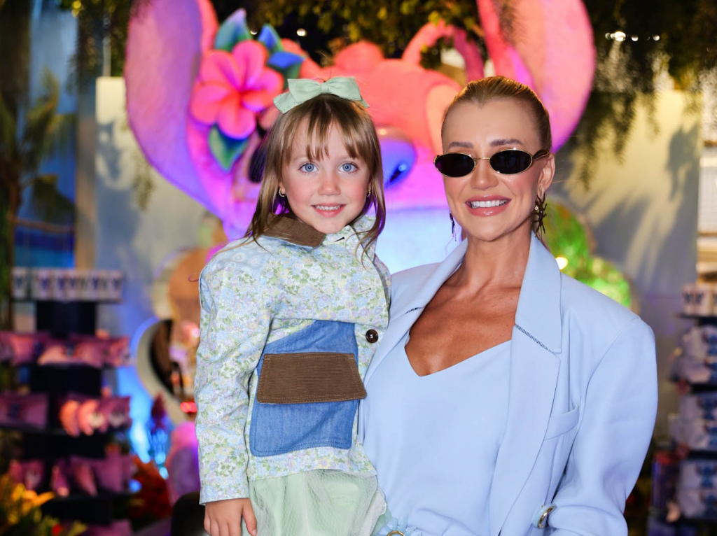 Vicky E Ana Paula Siebert