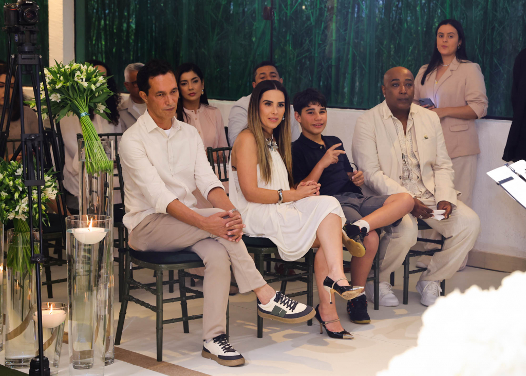 Wanessa No Batizado De Filha De Zezé Di Camargo E Graciele