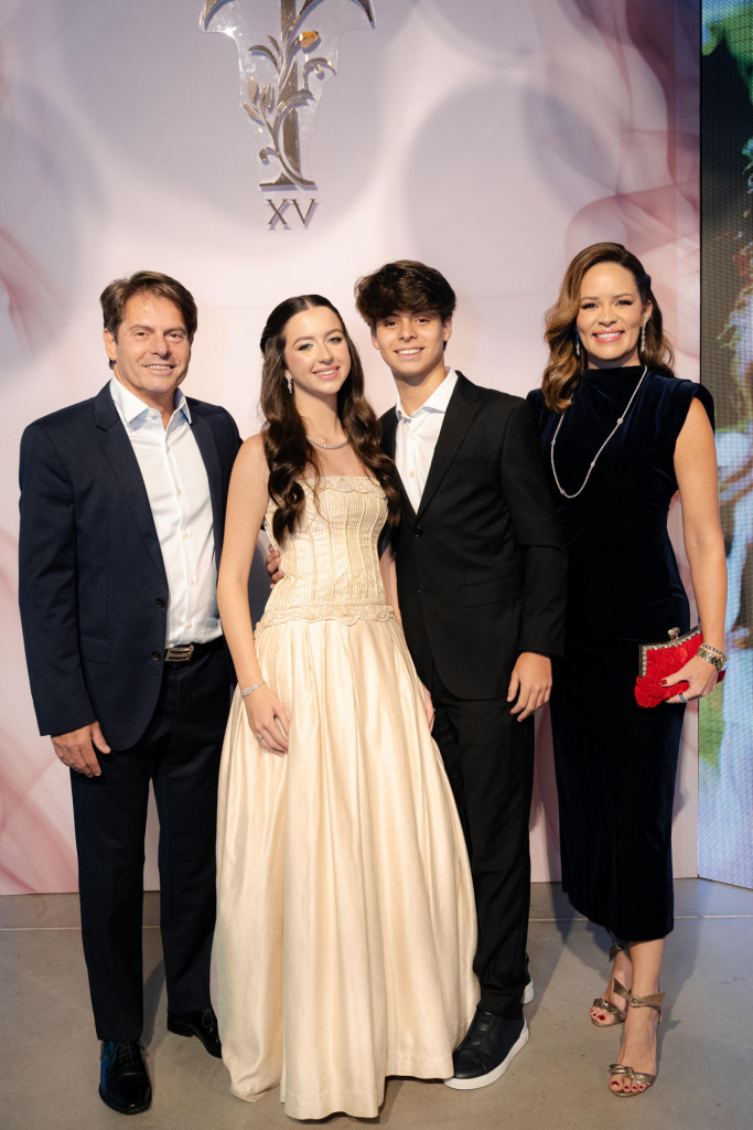 15 Anos De Tais Rolim (20)