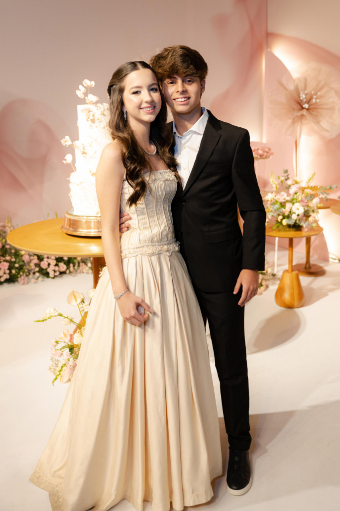 15 Anos De Tais Rolim (32)