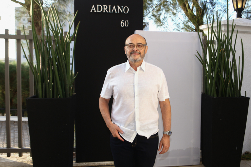 Sessão Parabéns - Adriano Fiúza comemora 60 anos em grande festa no La Maison