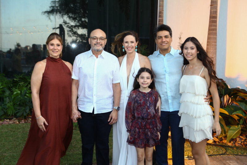 Sessão Parabéns - Adriano Fiúza comemora 60 anos em grande festa no La Maison