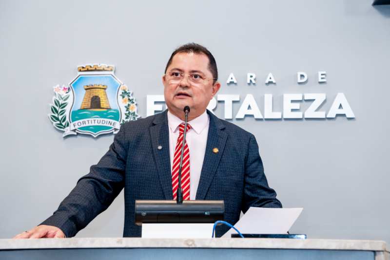Honraria - Maria Sooder é homenageada pelo Legislativo Municipal com a Medalha Dom Helder Câmara
