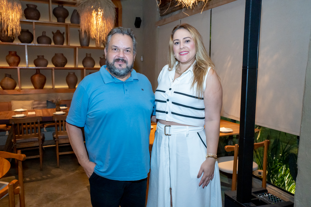 Alexandre Salvador E Jerilly Jóia