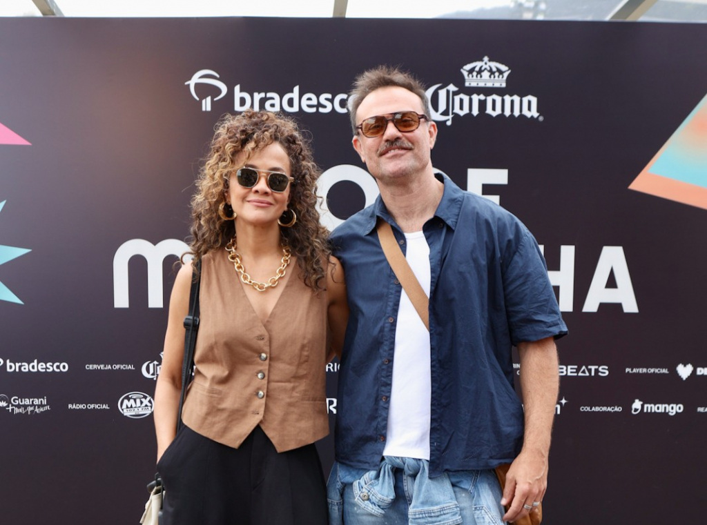 Aline Borges E Marido