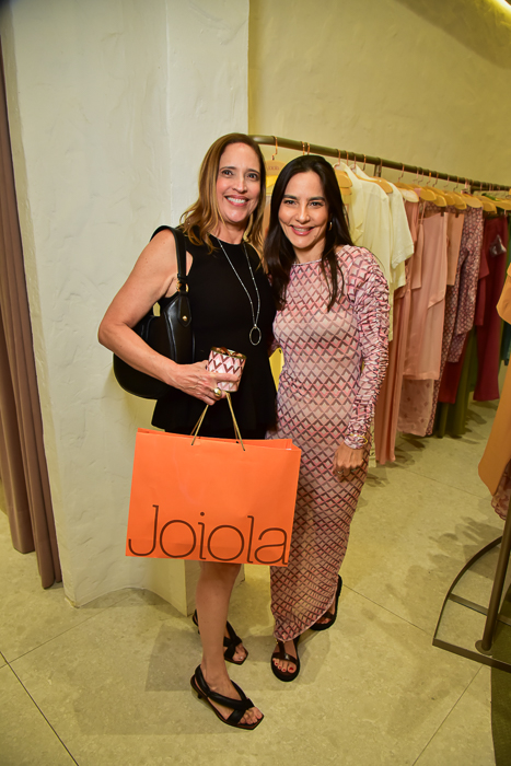 Ana Claudia Canamary E Lara Romcy