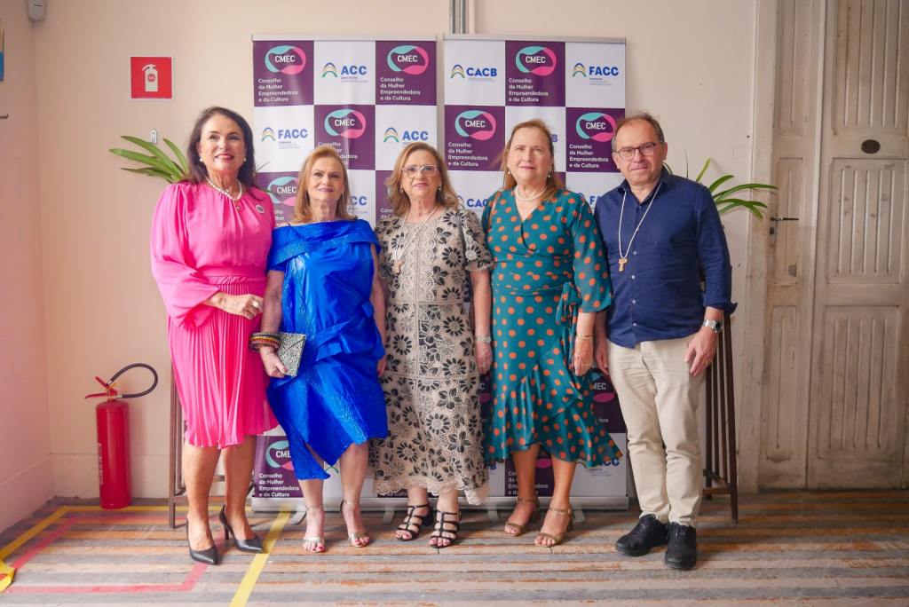 Ana Luiza Costa Lima E Marilene, Alice, Eliane E Carlos Mattos