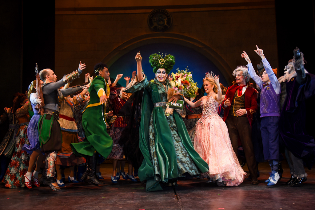 Aplausos Finais De Wicked (2)
