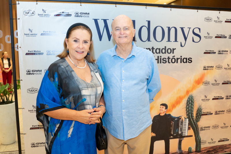 Sanfona e poesia - Aniversário de Waldonys é comemorado no palco do Teatro RioMar Fortaleza com o show “O Cantador de Histórias”