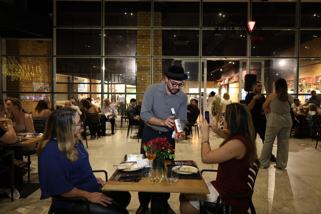 Brava Wine Shopping Terrazzo (102)