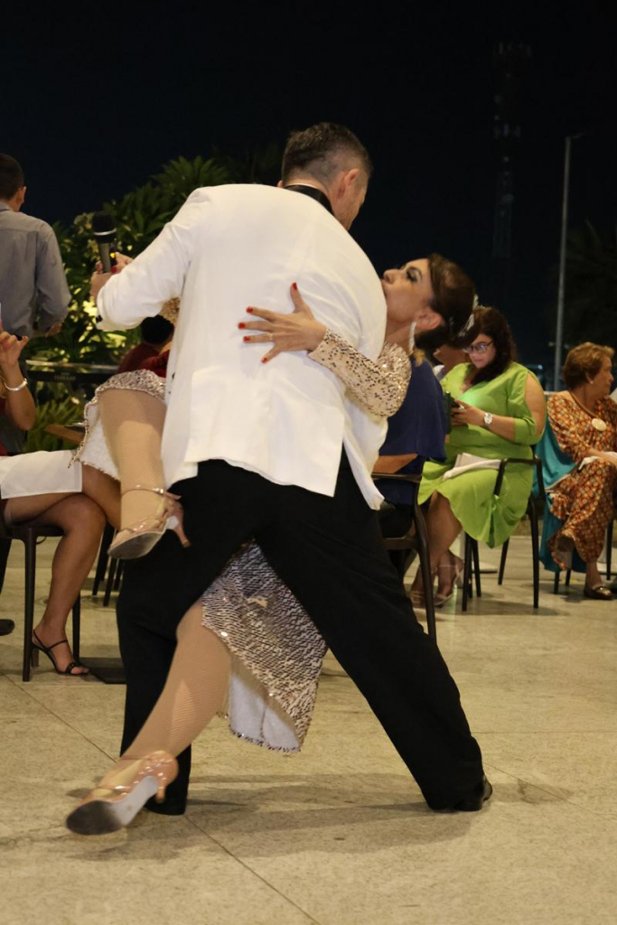 Brava Wine Shopping Terrazzo (120)