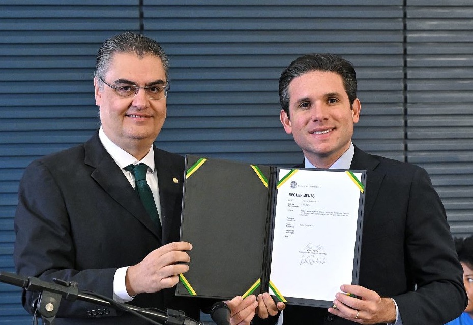 Bicentenário da Câmara começa com reconhecimento mundial de acervos históricos