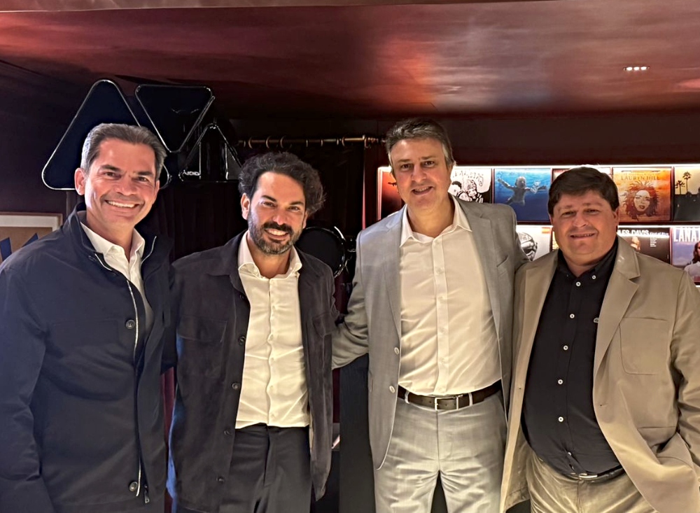 Camilo Santana reúne-se em São Paulo com empresários do Grupo Esfera Brasil