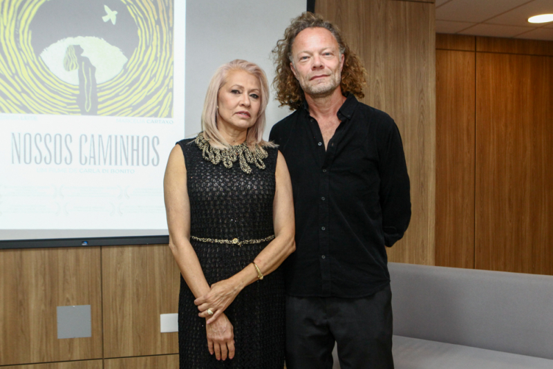 Noite de cinema - Cineasta Carla Di Bonito reúne convidados para encontro cultural em torno do filme “Nossos Caminhos”