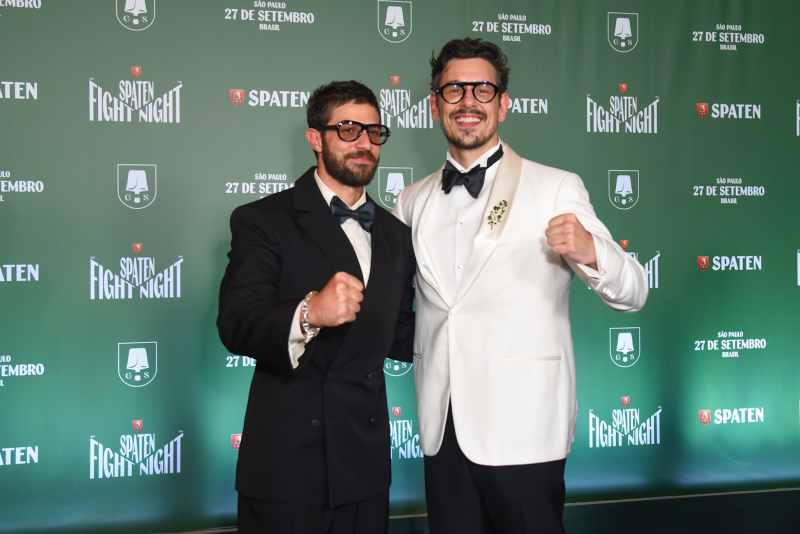 Plateia Vip - Celebridades desfilam elegância na entrada do Spaten Fight Night em São Paulo