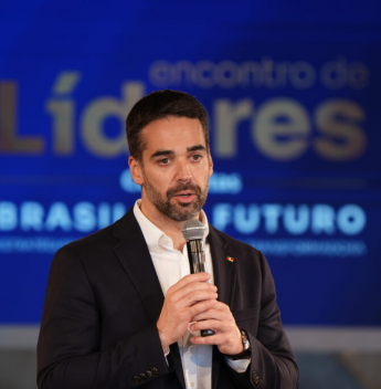 Eduardo Leite divulga manifesto e oficializa pré-candidatura à Presidência em 2026