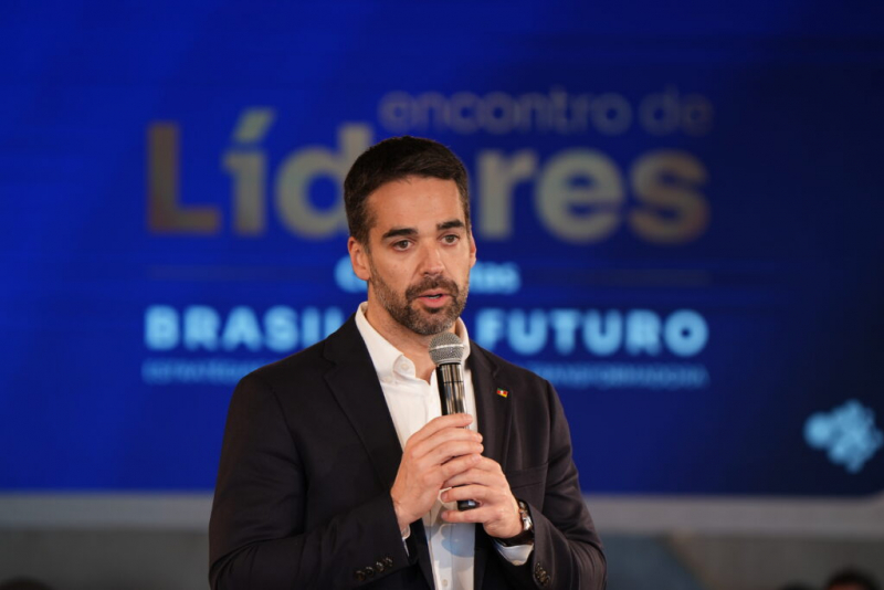 Eduardo Leite divulga manifesto e oficializa pré-candidatura à Presidência em 2026