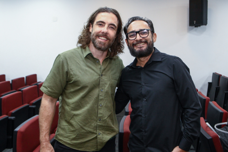 Noite de cinema - Cineasta Carla Di Bonito reúne convidados para encontro cultural em torno do filme “Nossos Caminhos”