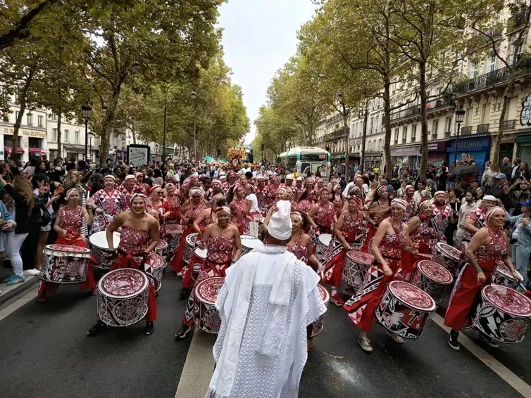 Divulgacao Lavagem De Madeleine2