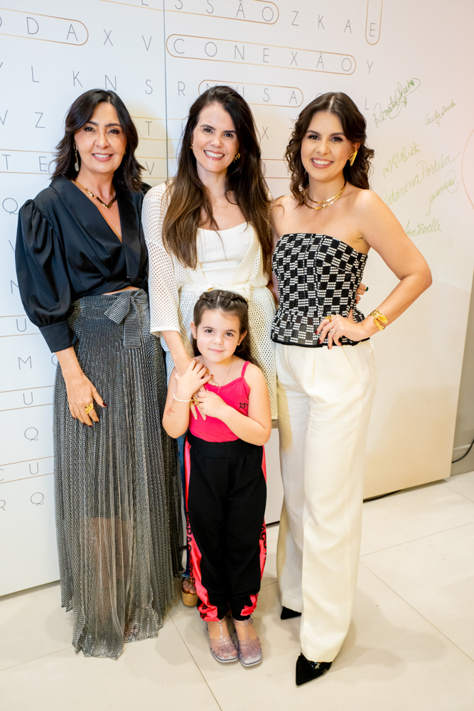 Eliane Gomes, Lia E Lis Veras, E Eloisa Gomes