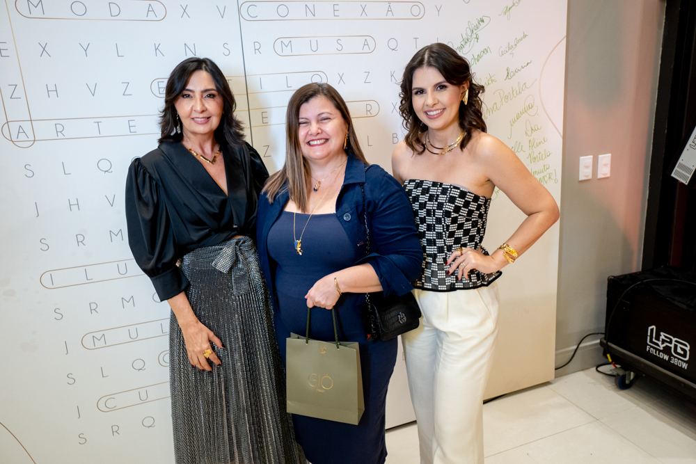 Eliane Gomes, Sandra Elayne E Eloisa Gomes