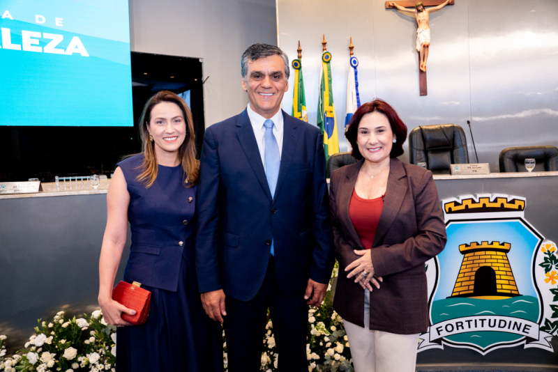 Honraria - Maria Sooder é homenageada pelo Legislativo Municipal com a Medalha Dom Helder Câmara