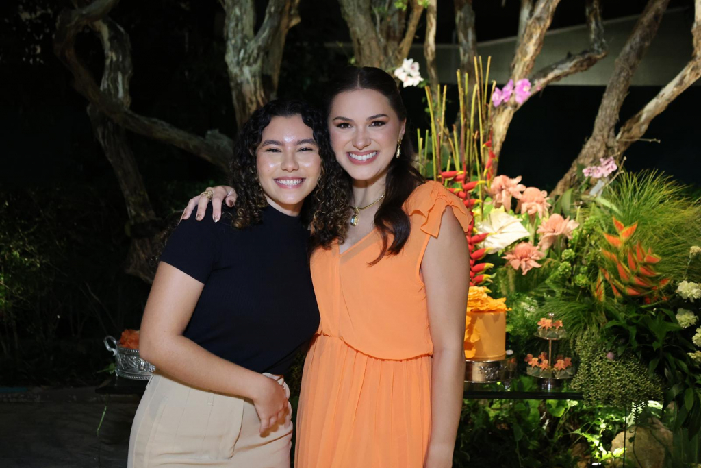 Evelen Ximenes E Ticiana Lima