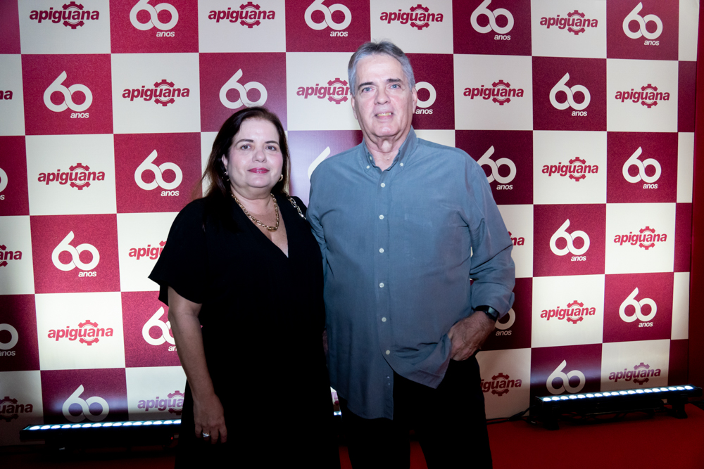 Eveline E Helder Teixeira