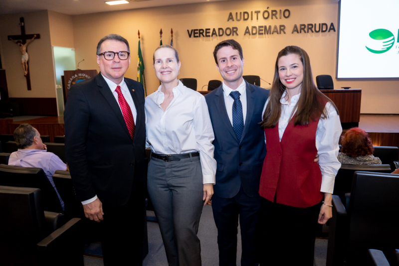 Gestão executiva 2025 - Posse da nova diretoria da FAJECE movimenta CMFor e destaca nomes do setor empresarial