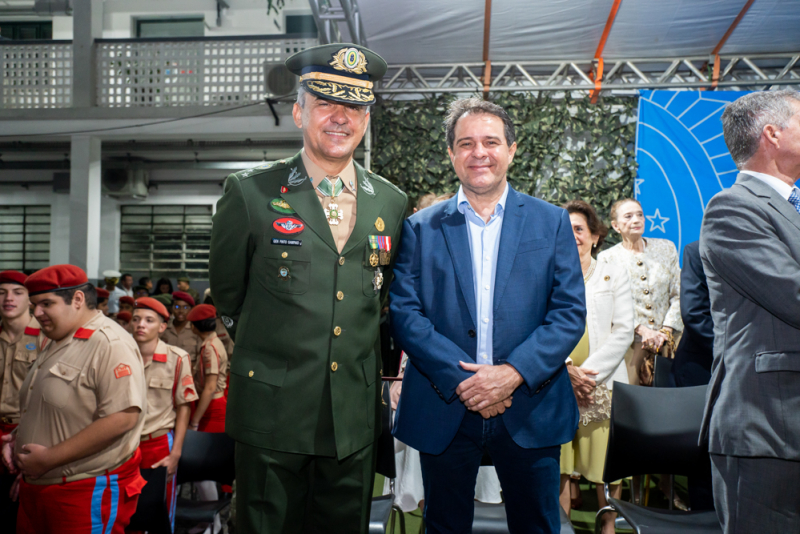 Transição solene - General Ivon Barreto Leão toma posse como comandante da 10ª Região Militar em Fortaleza