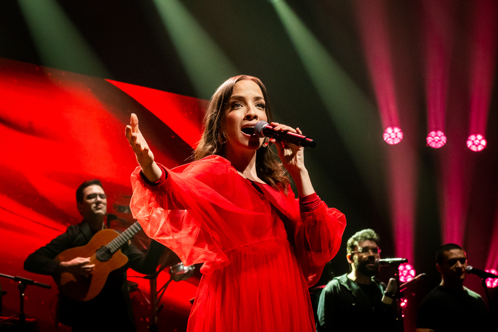 Giovana Bezerra entoa “Vozes do Brasil” e dá sequência ao encanto natalino no BS Design