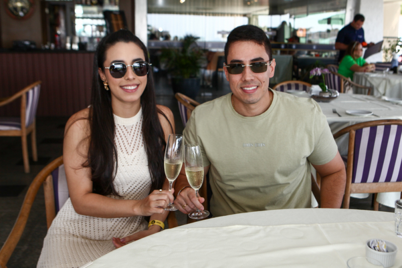 Beach Vibes - Weekend no Iate Clube de Fortaleza é marcado por música e descontração