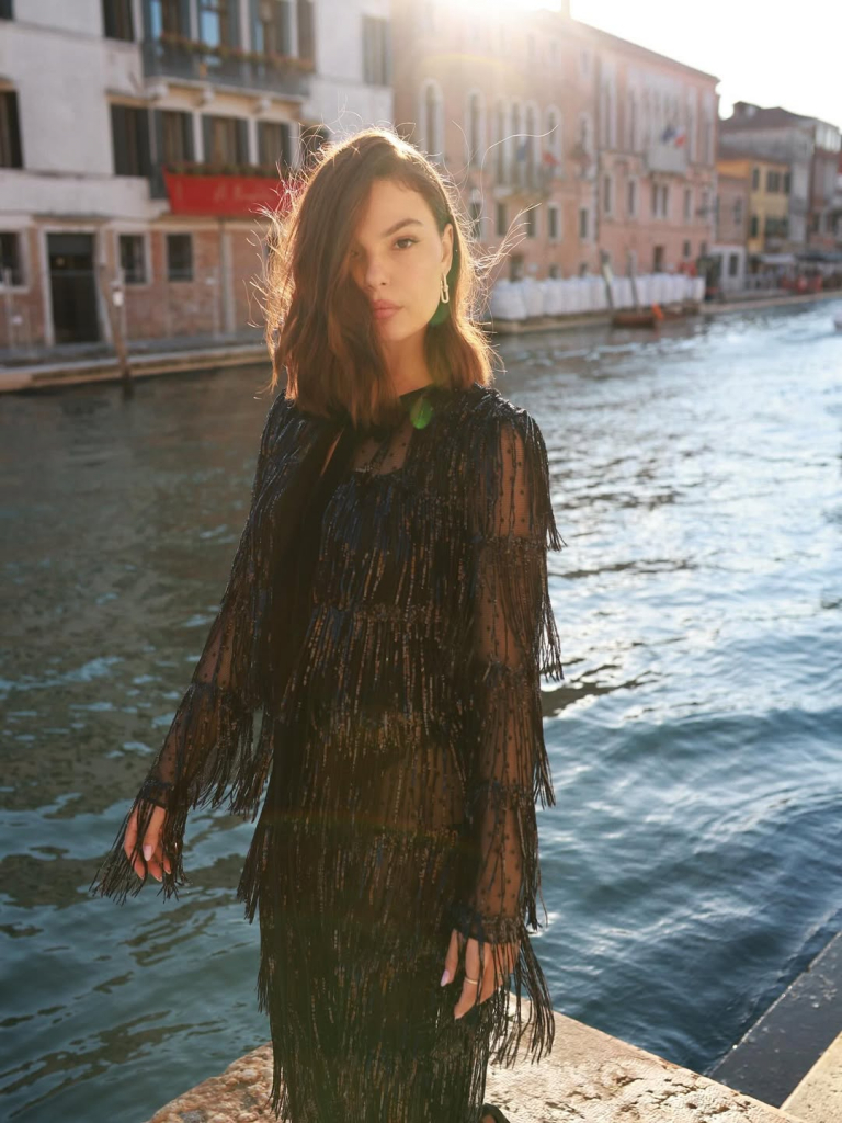 Isis Valverde No Amfar Venezia (3)