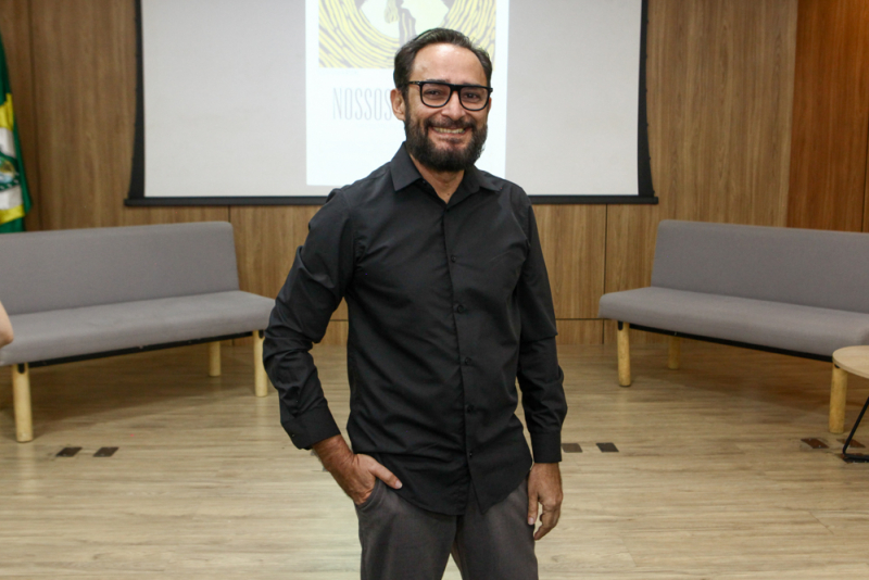 Noite de cinema - Cineasta Carla Di Bonito reúne convidados para encontro cultural em torno do filme “Nossos Caminhos”