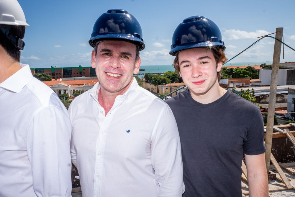 Janos E Janos Fuzesi