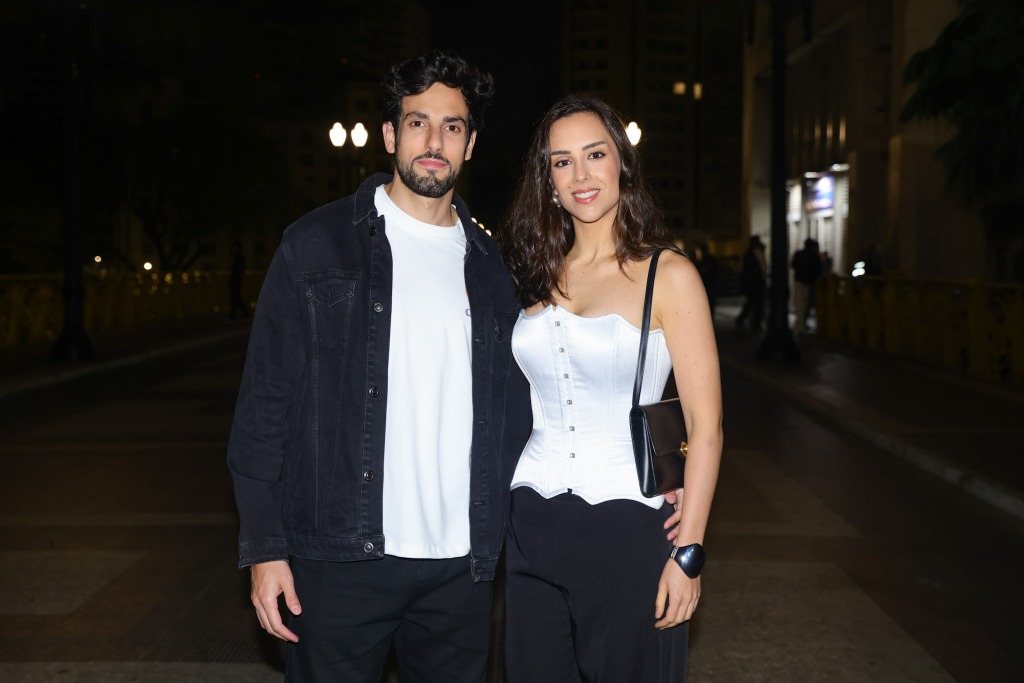 Julinho Casares E Lara Silva