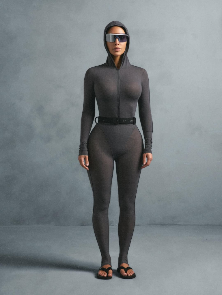 Kim Kardashian Para Nikeskims (4)