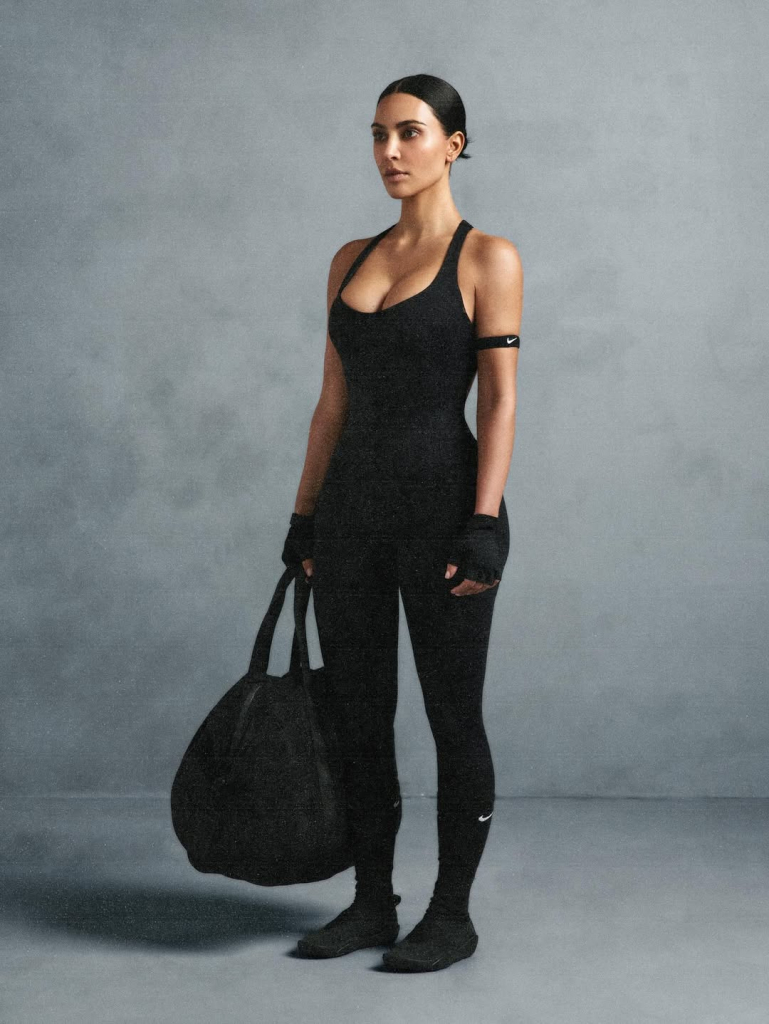 Kim Kardashian Para Nikeskims (5)