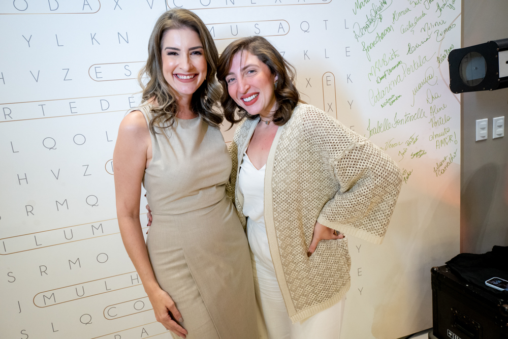 Leiliane Pinheiro E Vivian Fernandes