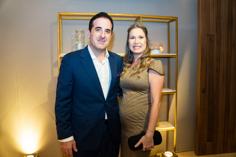 Votos renovados - Camile Quintão e Rodrigo Carneiro brindam aos 10 anos do “sim”