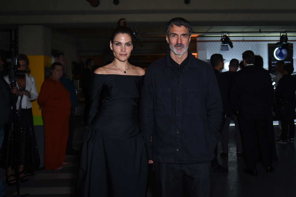 Luciana Curtis E Marido 10892