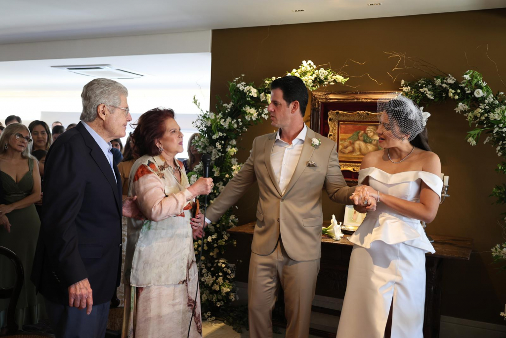 Lúcio Carneiro, Ana Virgínia Carneiro, Eduardo Carneiro E Georgia Busgaib (1)