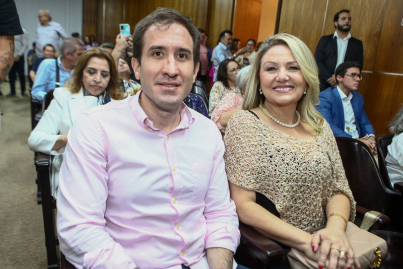 Triênio 2025-2028 - Cid Alves é empossado presidente da FACIC em cerimônia na sede da entidade