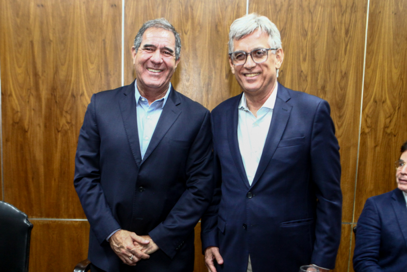 Triênio 2025-2028 - Cid Alves é empossado presidente da FACIC em cerimônia na sede da entidade